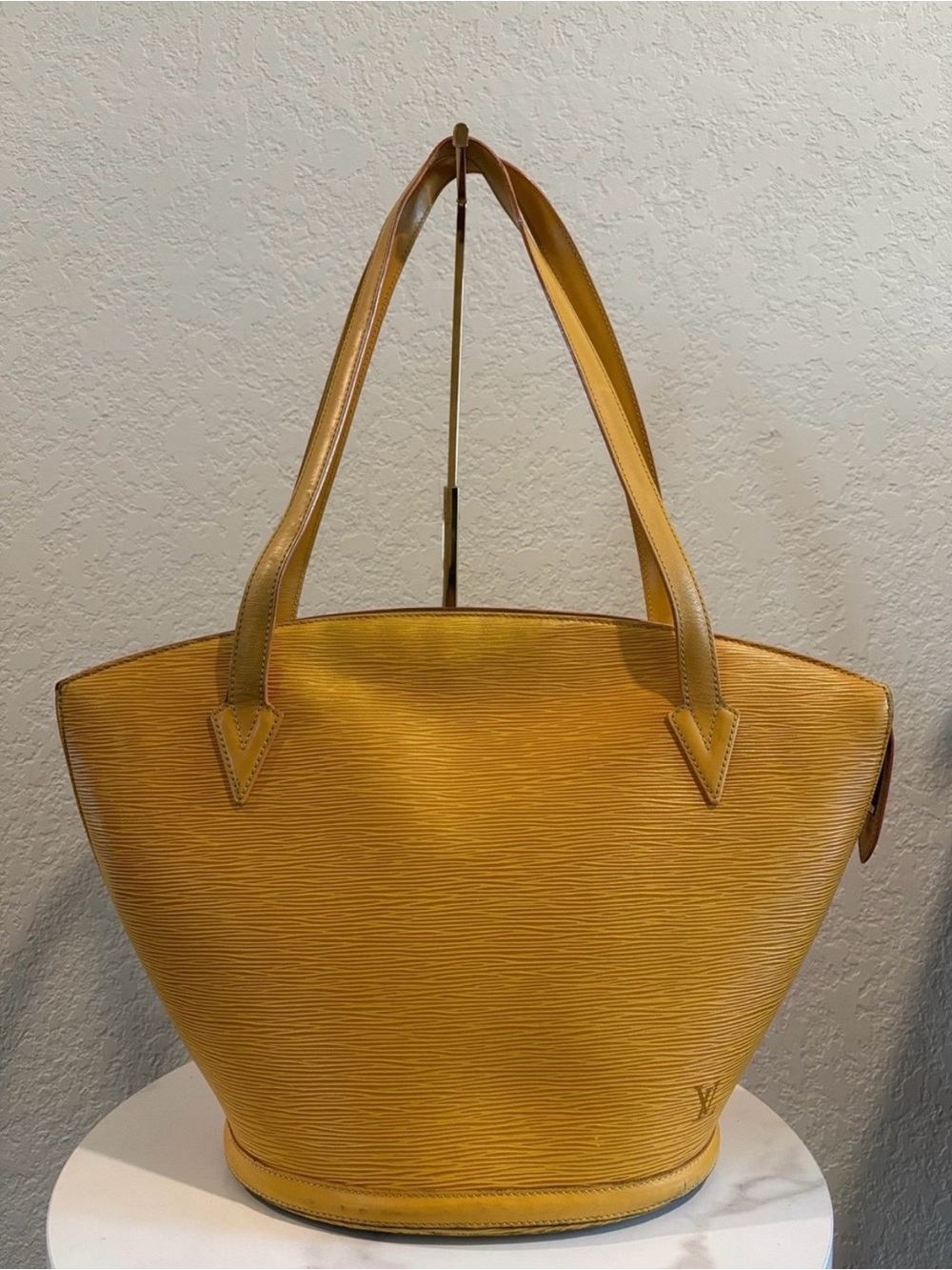 Louis Vuitton Saint Jacques Epi
Tote Bag